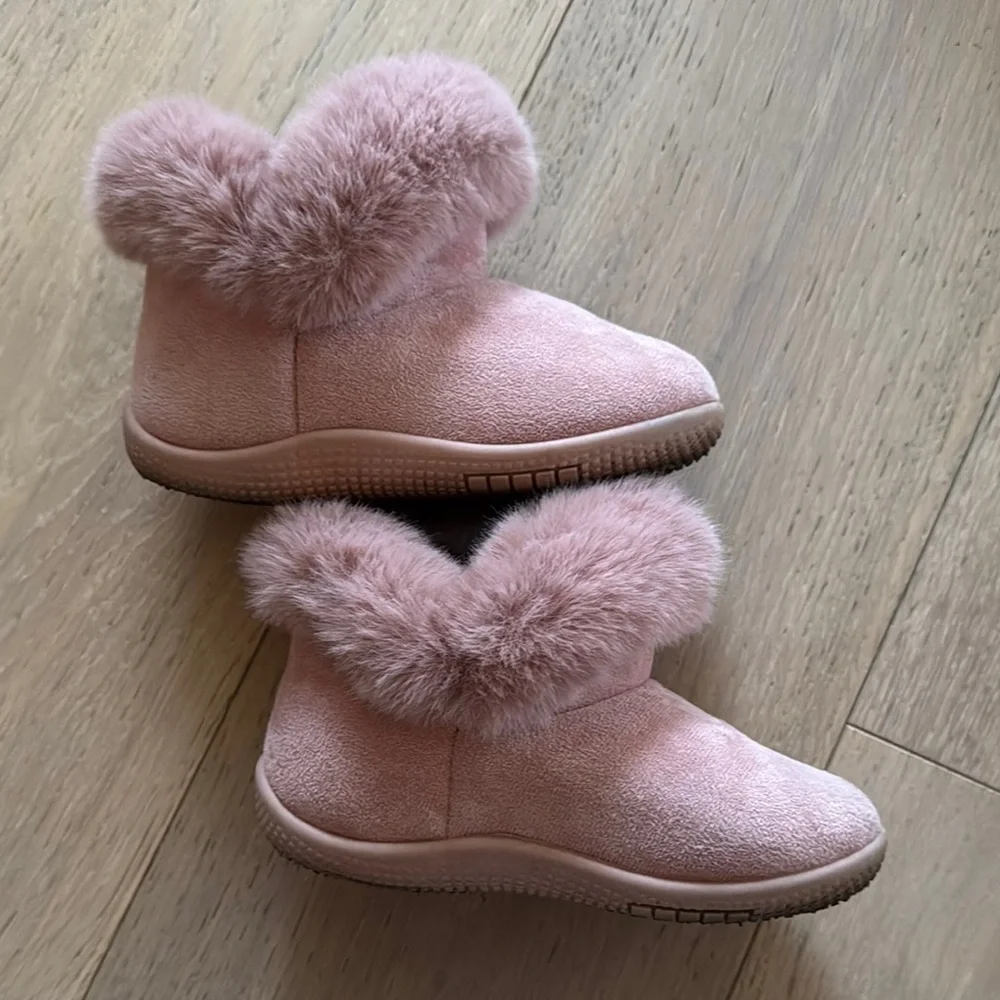 Cozy Pink Toddler Booties - Picture 3 of 5
